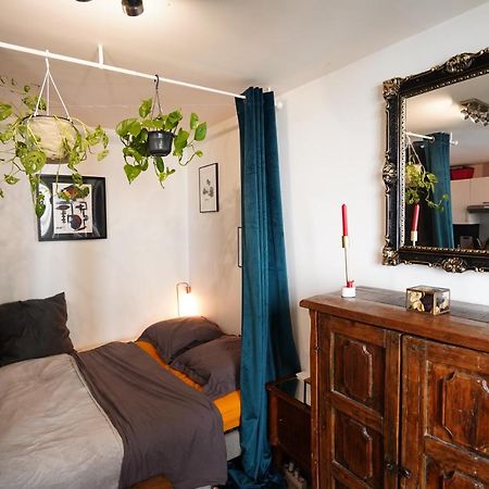 Charmant studio au calme et bien desservi Paris Extérieur photo
