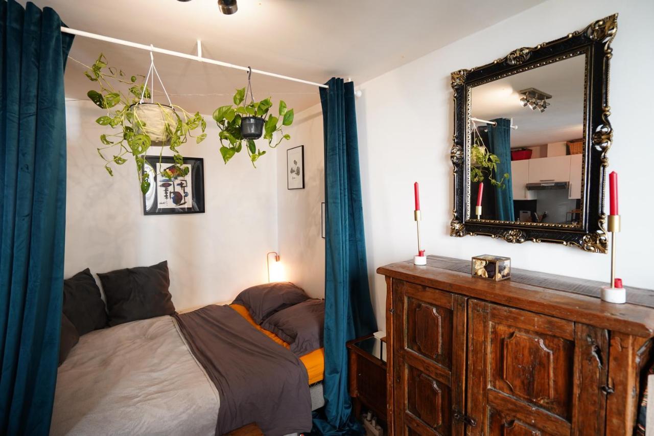 Charmant studio au calme et bien desservi Paris Extérieur photo